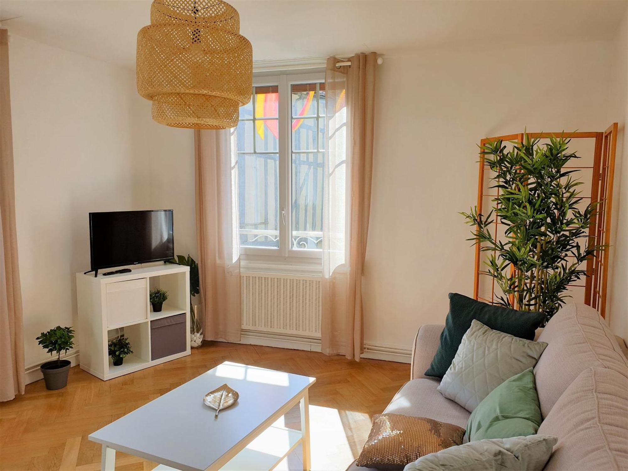 Hyper Centre Joigny, Tres Lumineux Apartment Exterior photo